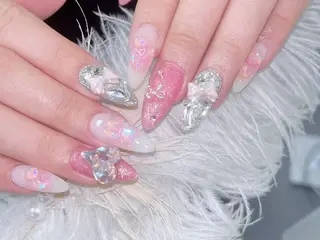 ネイル グロー ネイルのネイルデザイン