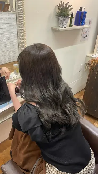 カラー 奥村 悠菜のヘアスタイル