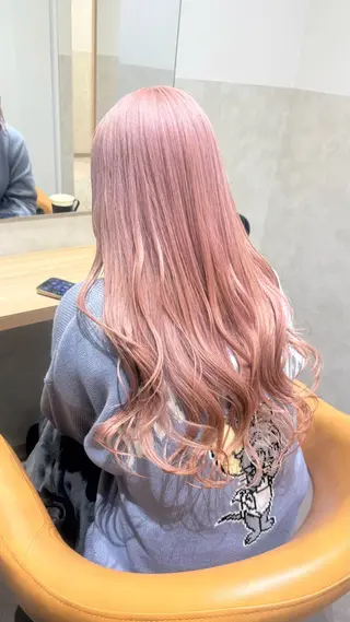 ロング カラー SALOWIN札幌大通り所属・札幌ハイトーン/ ブリーチカラー/ドイのヘアスタイル