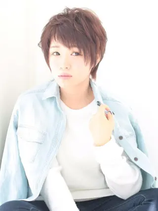 ショート カラー 森田 真由のヘアスタイル