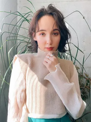 ミディアム カラー パーマ ヘアアレンジ メンズ キッズ ネイル マツエク・マツパ モリモト サナのヘアスタイル