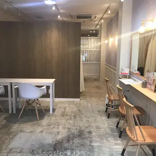 マツエク・マツパ H e l l a所属・まつげパーマ／眉毛 H e l l aの眉毛・アイブロウイメージ