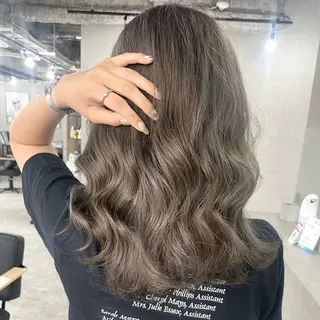 ミディアム AIKA 🦋のヘアスタイル