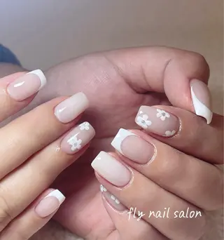 ネイル FLY Nail Salonのネイルデザイン