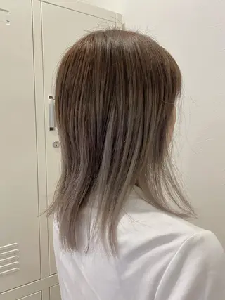 ミディアム カラー ブリーチなしWカラー /酸性ストレート河本のヘアスタイル