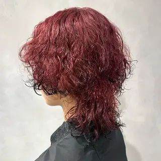 ミディアム カラー デザインカラー/パー マ🦖外岡咲希🦖のヘアスタイル