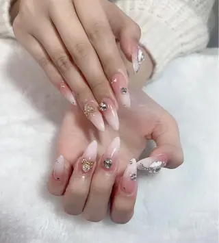 ネイル Amina nail salonのネイルデザイン