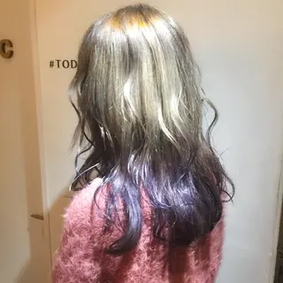 セミロング カラー ホワイト&レイヤーカ ットエクステ長畠俊輔のヘアスタイル