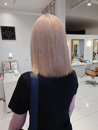ミディアム 新潟ハイトーンカラー NO.1✨ 小川 巧のヘアスタイル