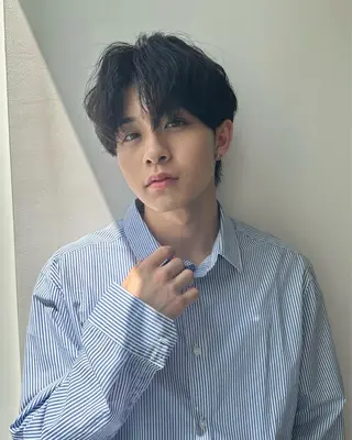 パーマ メンズ 増渕 駿介のヘアスタイル