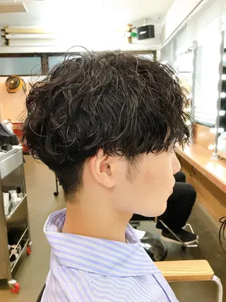 ショート パーマ メンズ メンズパーマ タカキリョウのヘアスタイル
