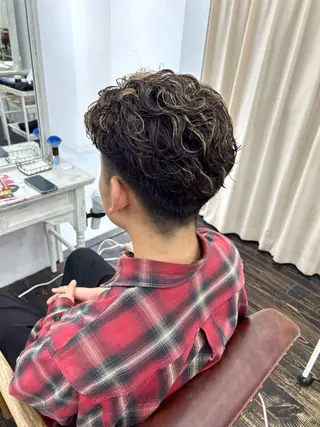 メンズ レイヤー ハイトーン 暖色⭐︎KANAKOのヘアスタイル