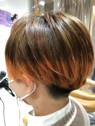ショート カラー 田辺 黎花のヘアスタイル