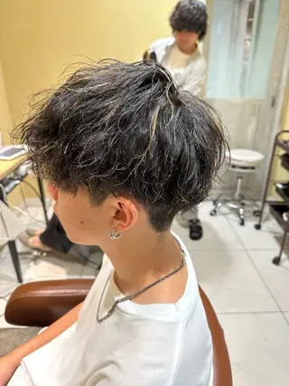 ショート パーマ メンズ 髪質改善× ハイライト溝江のヘアスタイル