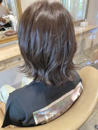 ミディアム カラー 美髪・髪質改善 有田怜平のヘアスタイル