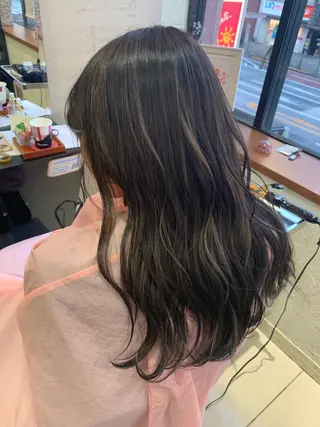 セミロング 🇺🇸ハイライト特 化美容師🇺🇸漆沢のヘアスタイル