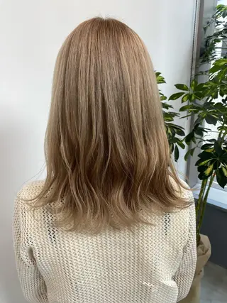 セミロング カラー 🌼ハイライト透明感 🌼maiのヘアスタイル