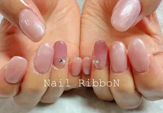 ネイル ネイルリボン 受付スタッフのマツエク・マツパデザイン