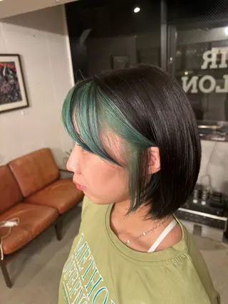 ショート カラー S.HAIR SALON所属・オリーブカラー/ レイヤー/表参道のヘアスタイル