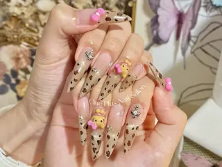 ネイル One Plus Nail Salonのネイルデザイン