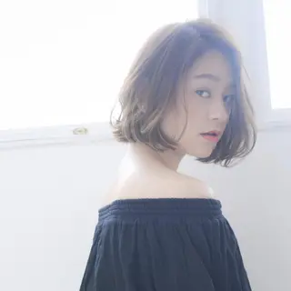ミディアム KAMIGAMI所属・KAMIGAMI SAKAEのヘアスタイル