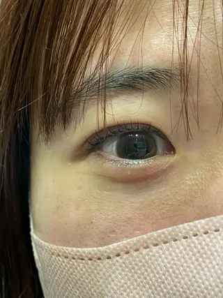 マツエク・マツパ cure所属・井上 真里奈のヘアスタイル