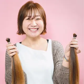 ミディアム カラー シェアハピ ヤマモトのヘアスタイル