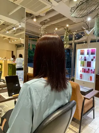 ミディアム カラー soin de brace   高の原所属・斧 海音のヘアスタイル