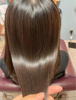 カラー 中尾 俊輔のヘアスタイル