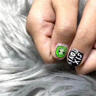 ネイル Nails VINATI所属・ササキスズナ Jr.ネイリストのネイルデザイン