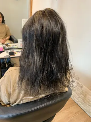 ミディアム カラー 大久保 隆蔵のヘアスタイル