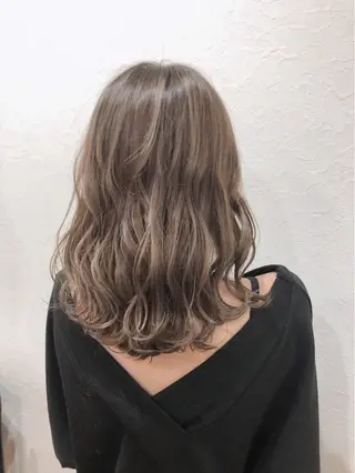 セミロング カラー 𝗋𝗂𝗌𝖺 ୨୧⟡.·のヘアスタイル