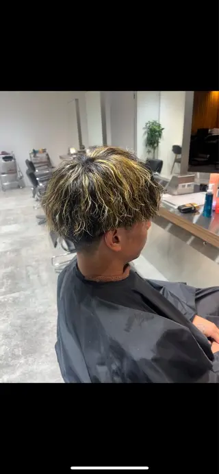 ショート カラー パーマ メンズ fifthパーマ透明 感カラー✨齊藤晋壱朗のヘアスタイル