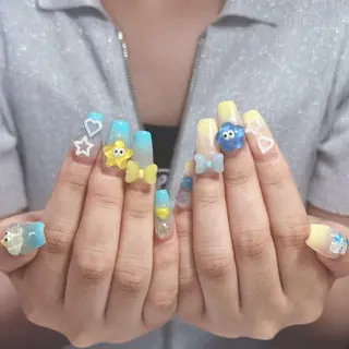 ネイル SANA 💦のネイルデザイン