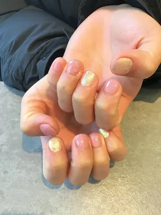 ネイル Nest 岩崎のネイルデザイン