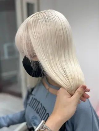 ミディアム 【美髪ハイトーン】 髪質改善/大和🎀のヘアスタイル