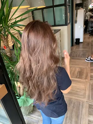 ロング カラー ヘアアレンジ ANBEL所属・ANBEL代表 西尾裕樹のヘアスタイル