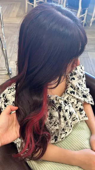 ロング カラー アオバ / ハイトーンカラーのヘアスタイル