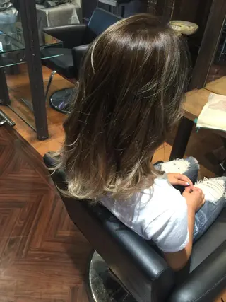 セミロング カラー 神野 雅樹のヘアスタイル