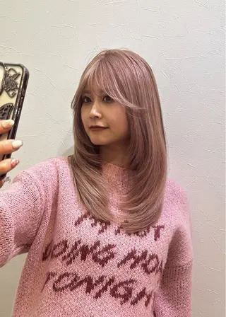 ロング カラー ﾚｲﾔｰ/ﾊｲﾄｰﾝ WAKANAのヘアスタイル