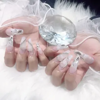 ネイル Rola所属・⟡˖· まゆり꙳⟡のネイルデザイン