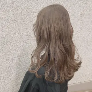 カラー 光本 杏のヘアスタイル