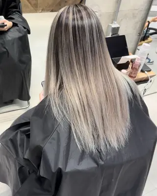 ロング カラー 🌺KANA🇺🇸 海外トレンドヘアのヘアスタイル