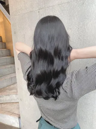 ロング カラー ブリーチなし✨艶髪 カラー𓃲YAGIのヘアスタイル