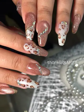 ネイル .8 HAREのネイルデザイン