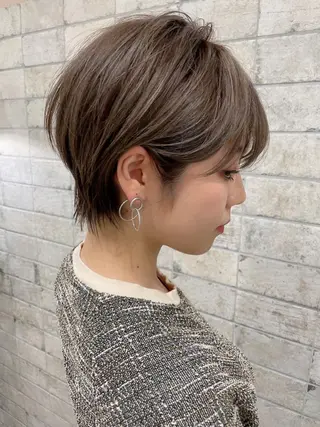ショート 🎗️comoda 神戸三宮 髪質改善のヘアスタイル