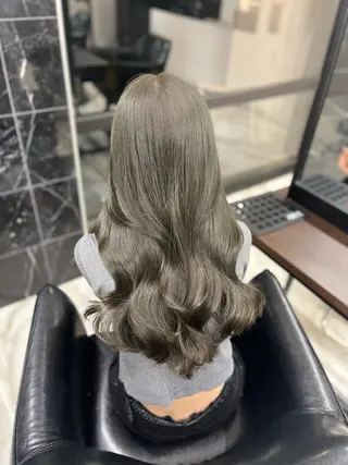 ロング カラー 🫧ナオ🫧 /韓国 ヘア/ マンツーマンのヘアスタイル