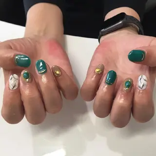 ネイル 近藤 美春のネイルデザイン