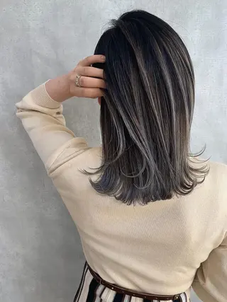 ミディアム カラー パーマ _ WHITE三宮店のヘアスタイル