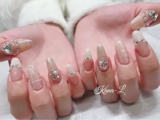 ネイル 芦辺 香奈のネイルデザイン